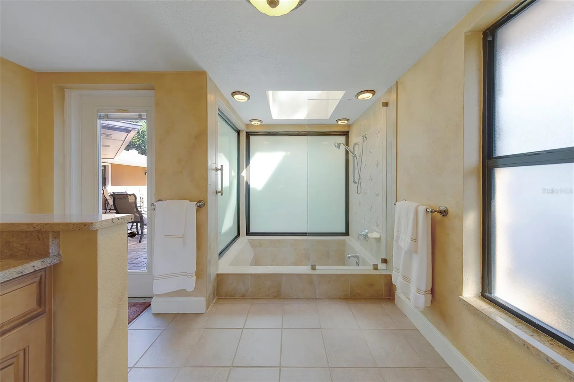 2943 Whisper Lane N Clearwater FL 33762
