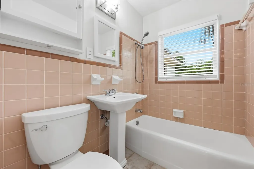 2306 NW 47th Terrace Gainesville FL 32606