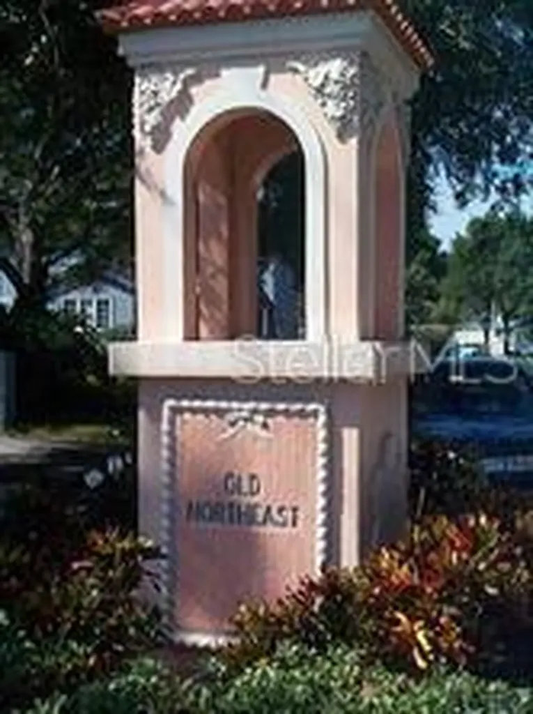 144 30th Avenue NE St Petersburg FL 33704
