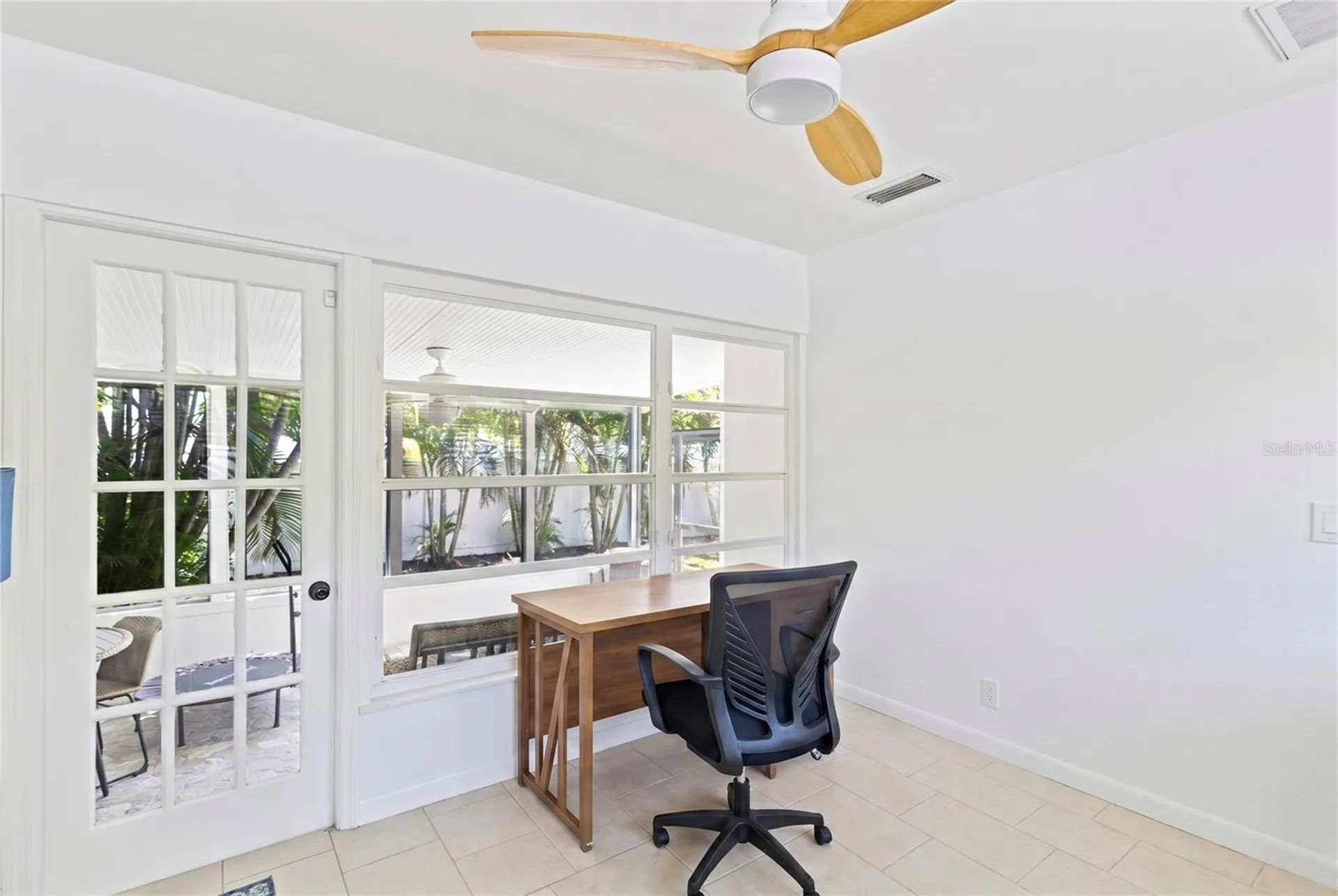 144 30th Avenue NE St Petersburg FL 33704