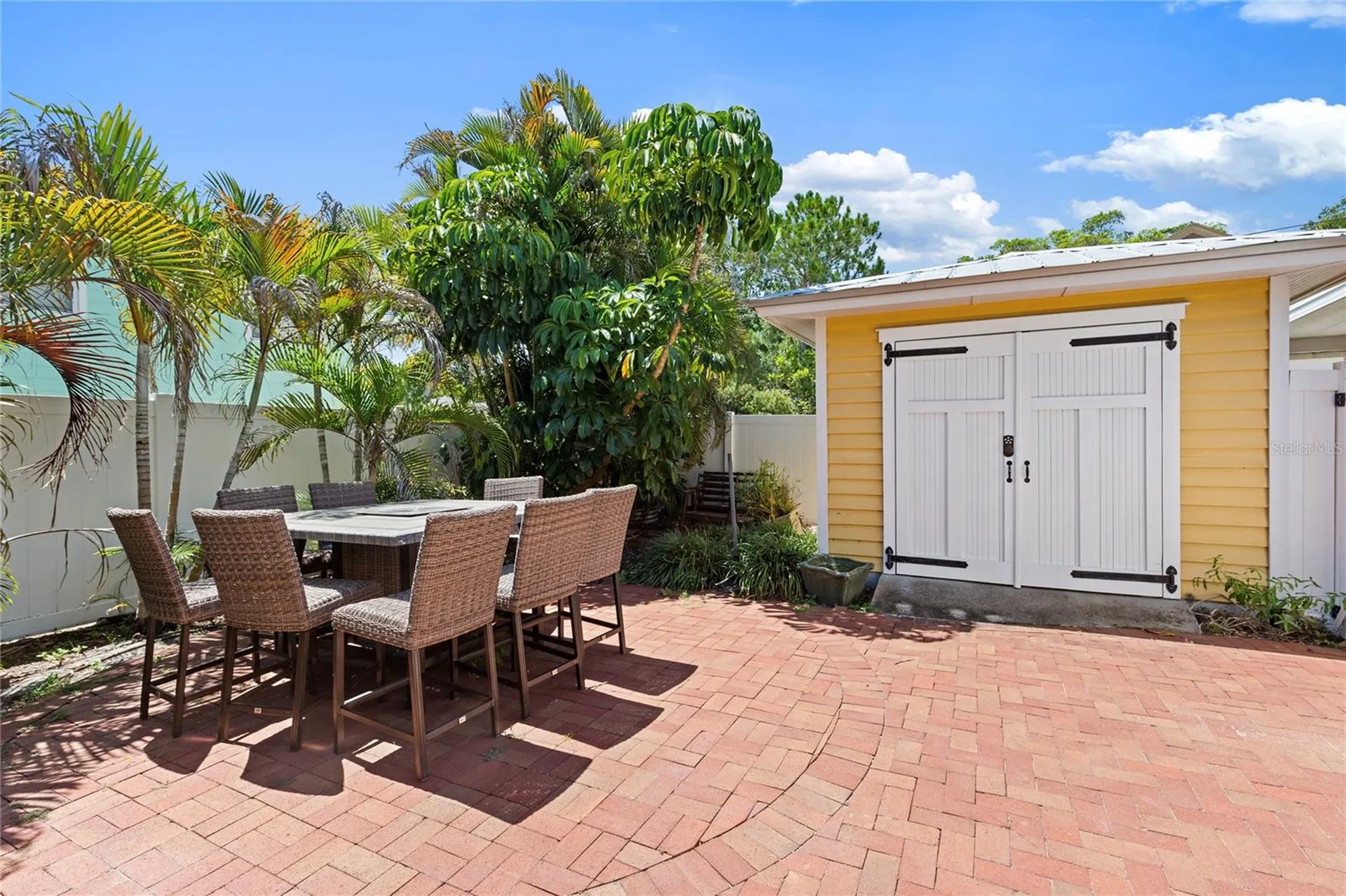 144 30th Avenue NE St Petersburg FL 33704