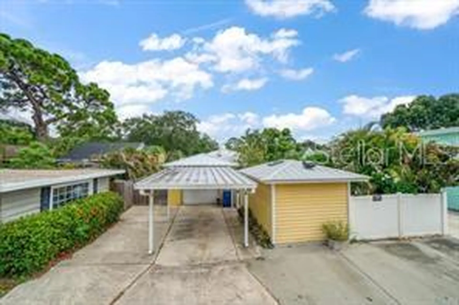 144 30th Avenue NE St Petersburg FL 33704