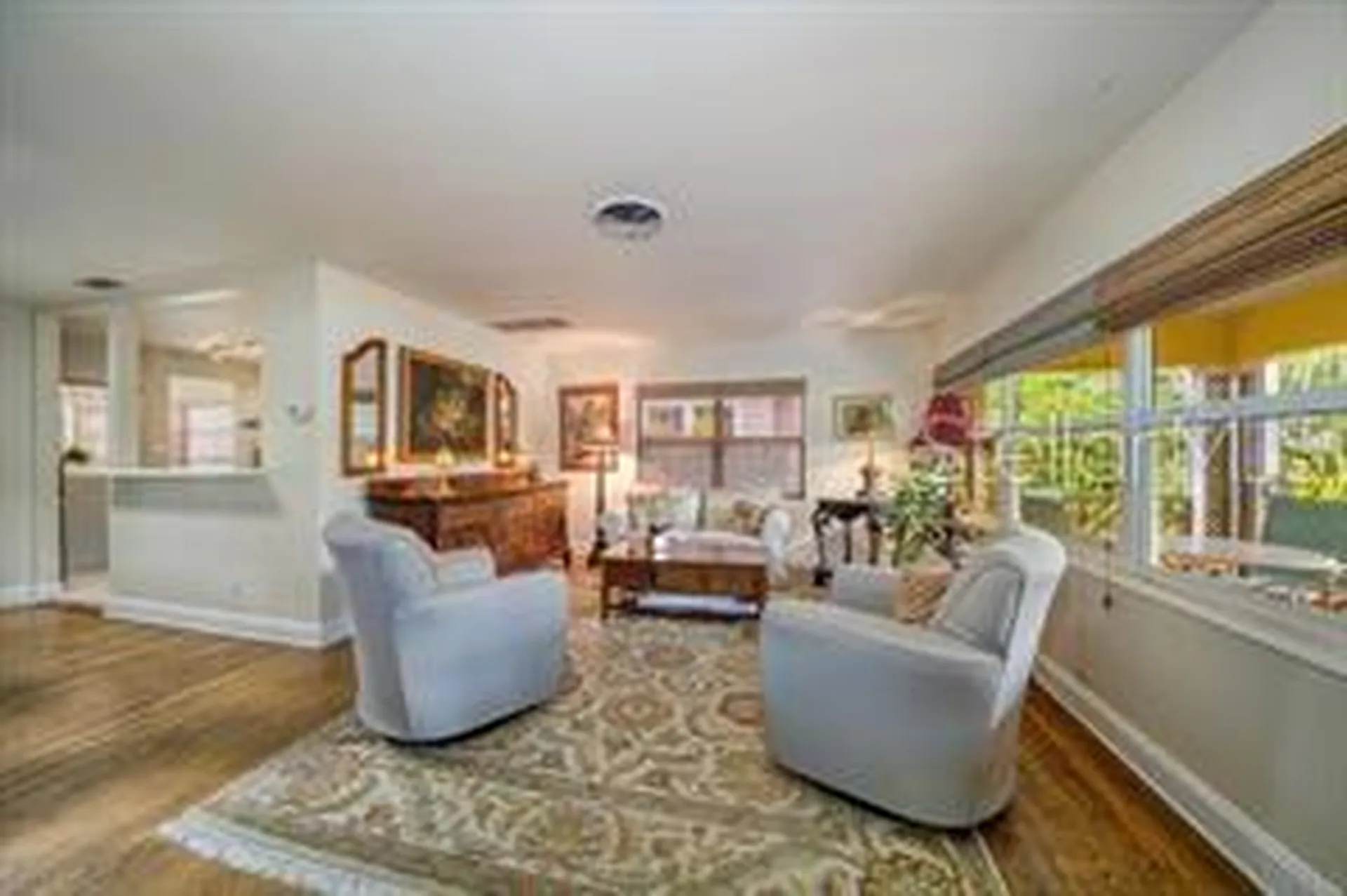 144 30th Avenue NE St Petersburg FL 33704