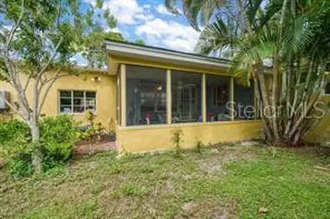 144 30th Avenue NE St Petersburg FL 33704
