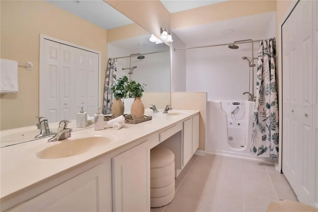 2847 Metro Sevilla Drive Orlando FL 32835