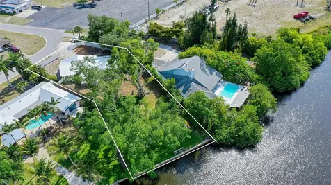 2103 Lusitania Drive Sarasota FL 34231