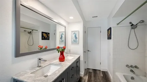2103 Lusitania Drive Sarasota FL 34231