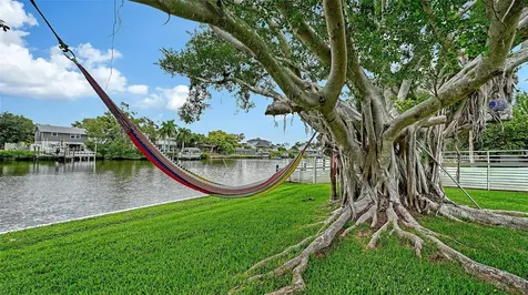 2103 Lusitania Drive Sarasota FL 34231