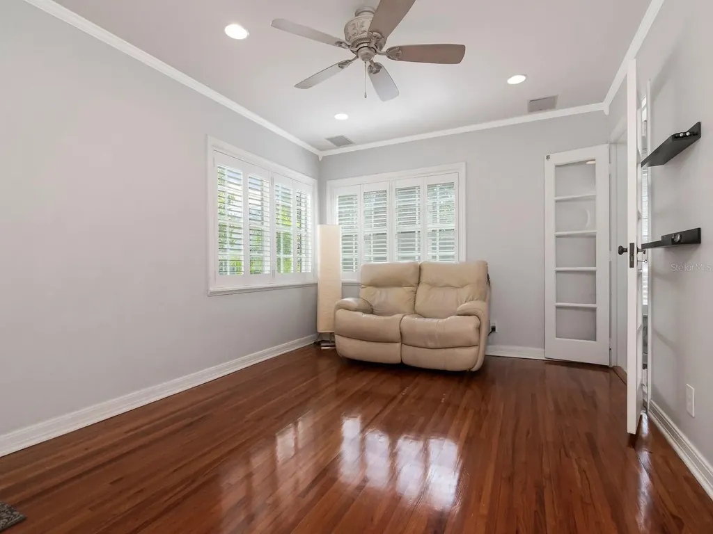 4302 W Granada Street Tampa FL 33629