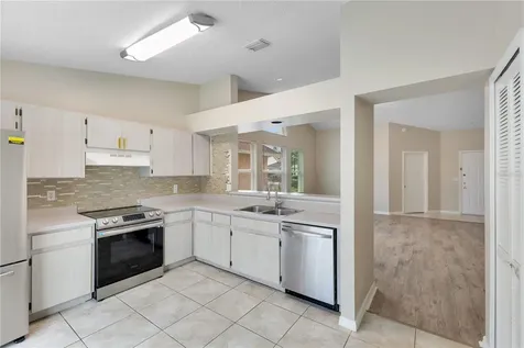 8821 Parliament Court Kissimmee FL 34747