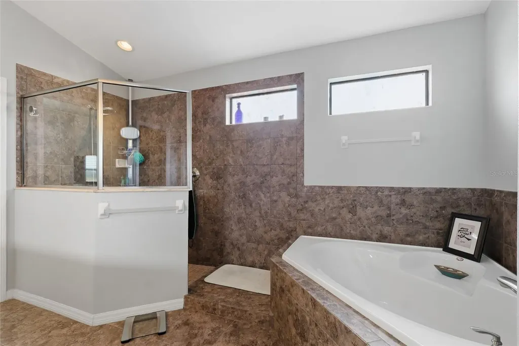 10645 Mistflower Lane Tampa FL 33647