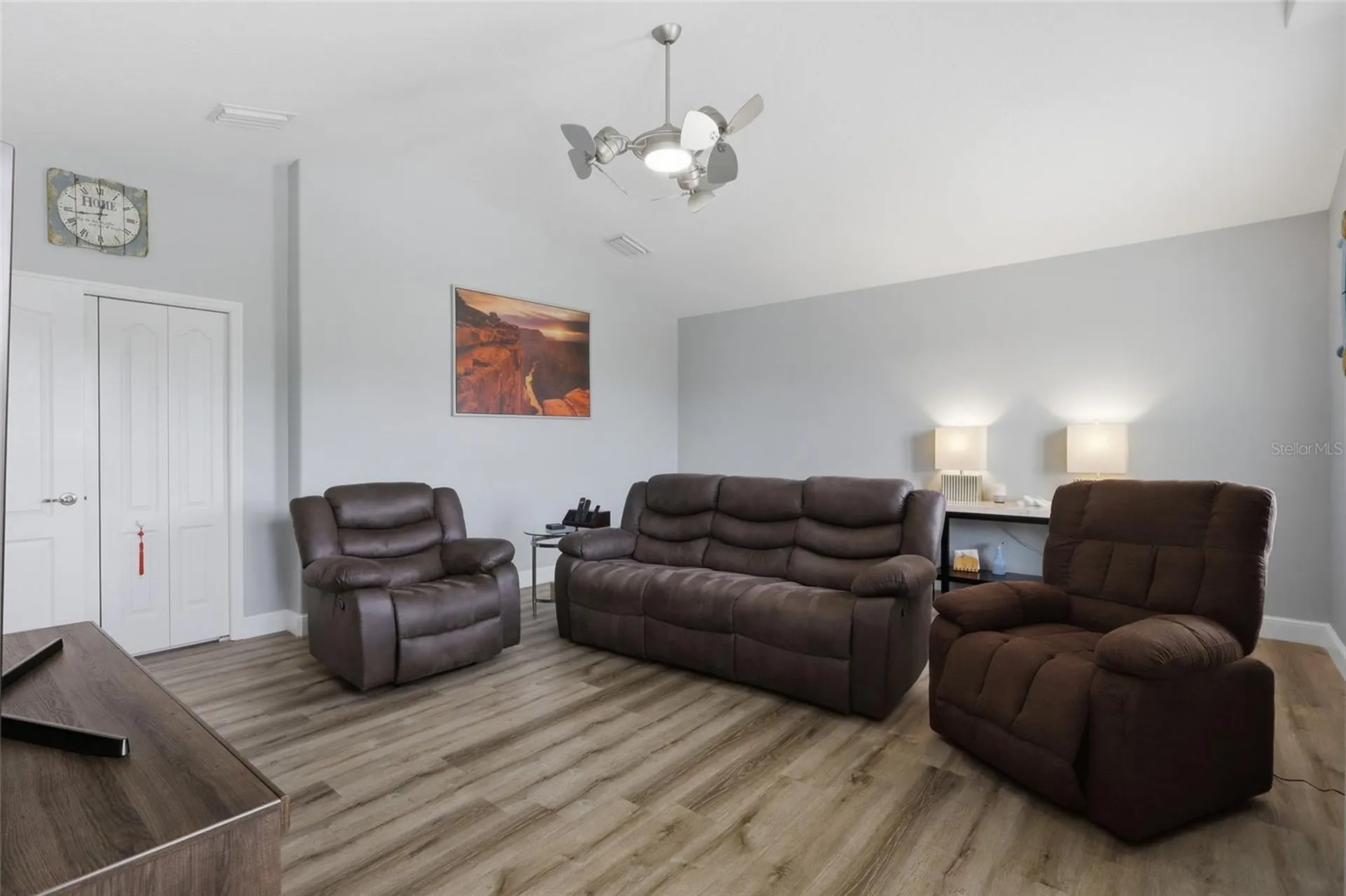 10645 Mistflower Lane Tampa FL 33647