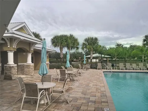 10645 Mistflower Lane Tampa FL 33647