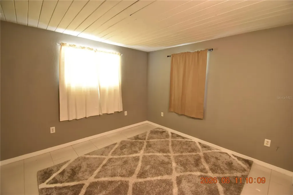 1906 E Bougainvillea Avenue Tampa FL 33612