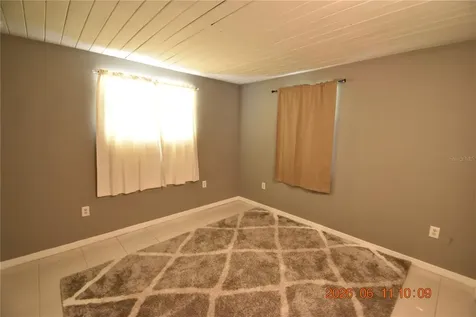 1906 E Bougainvillea Avenue Tampa FL 33612