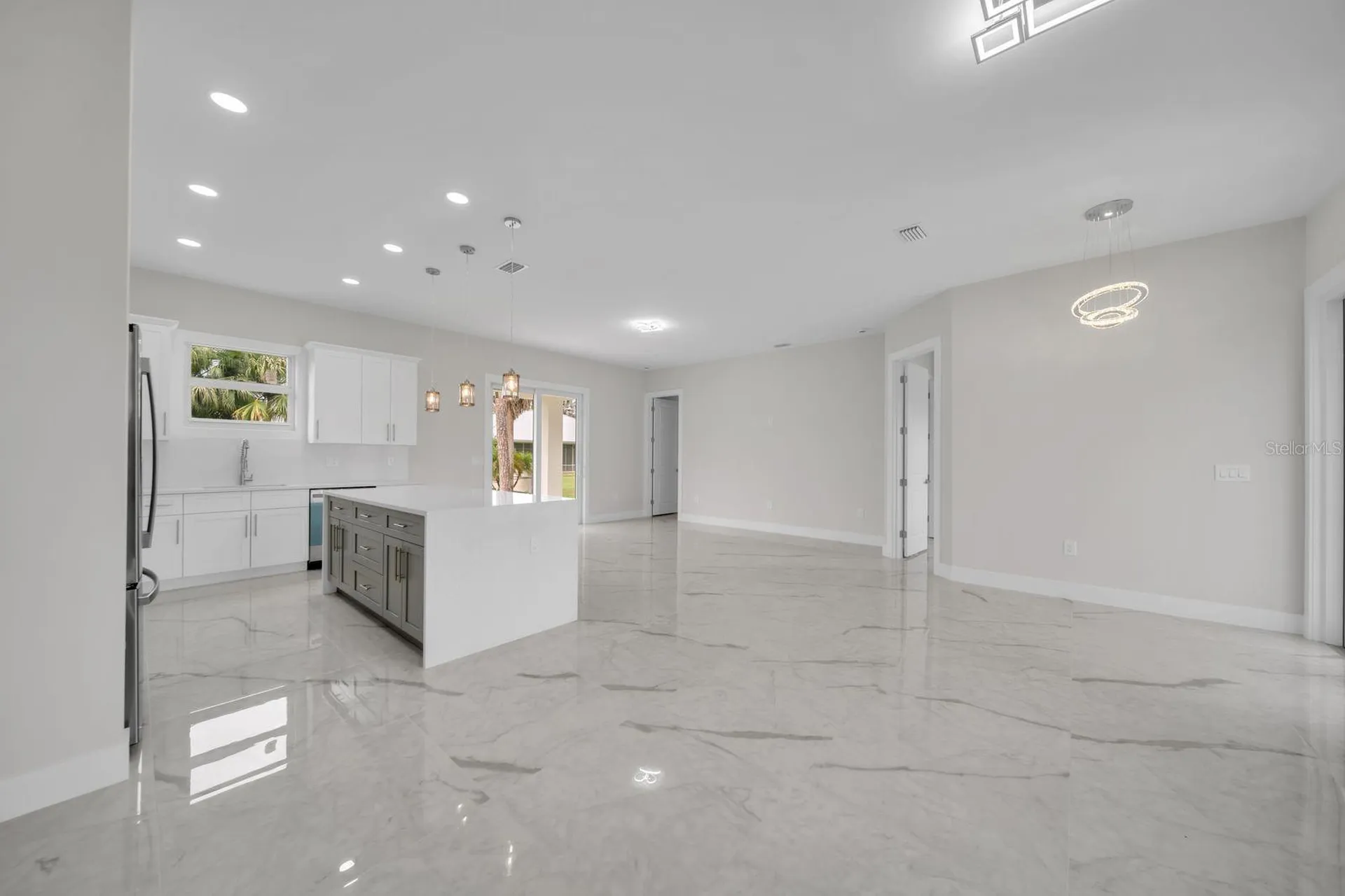 2715 10th Street W Lehigh Acres FL 33971