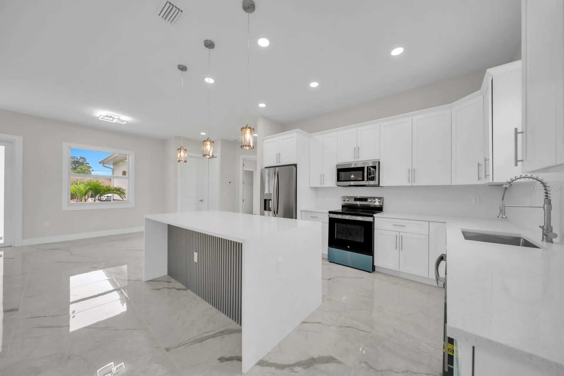 2715 10th Street W Lehigh Acres FL 33971