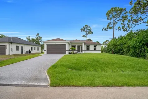 2715 10th Street W Lehigh Acres FL 33971