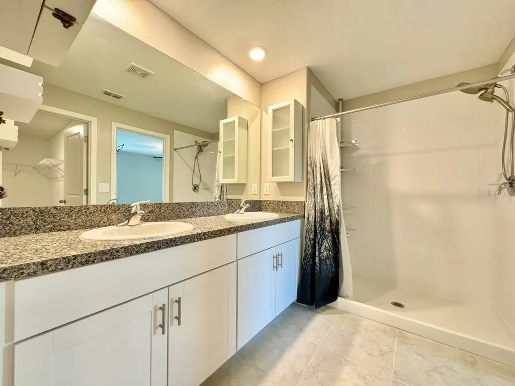 7025 King Creek Drive Sun City Center FL 33573