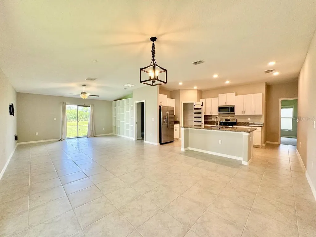 7025 King Creek Drive Sun City Center FL 33573