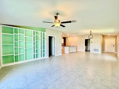 7025 King Creek Drive Sun City Center FL 33573