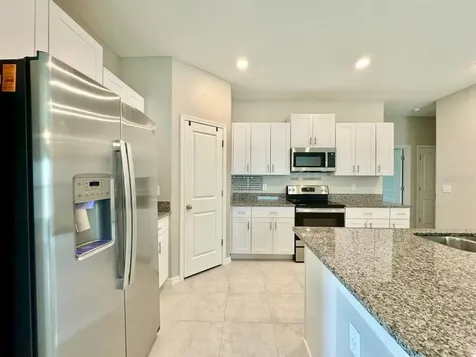 7025 King Creek Drive Sun City Center FL 33573