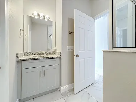 106 Oak Circle Poinciana FL 34759