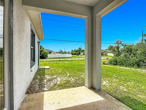 106 Oak Circle Poinciana FL 34759