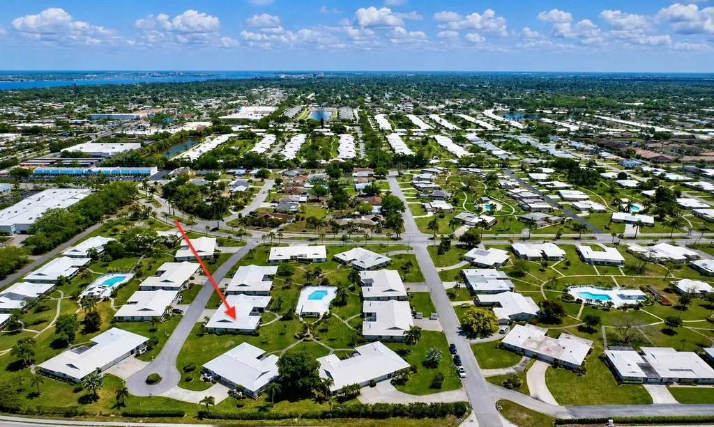 7315 8th Avenue W Bradenton FL 34209