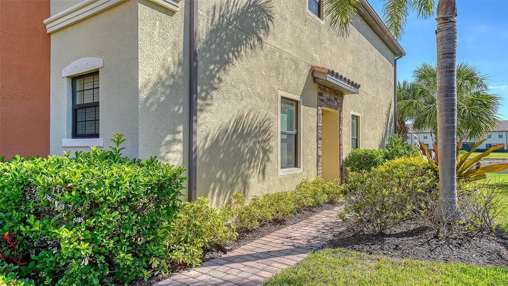 20223 Lagente Circle Venice FL 34293