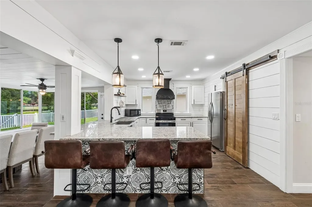 5114 Stonehaven Court Tampa FL 33624