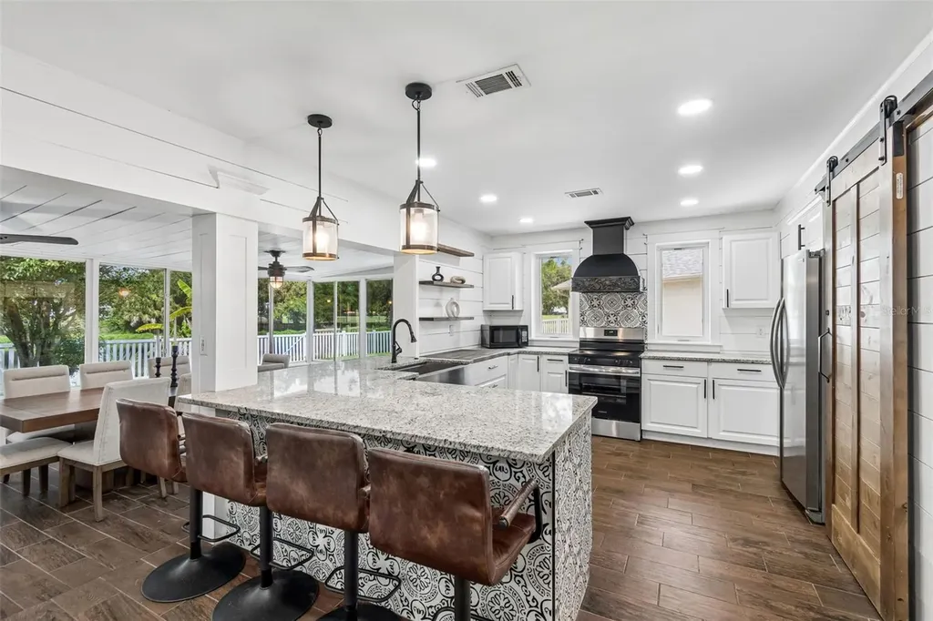 5114 Stonehaven Court Tampa FL 33624