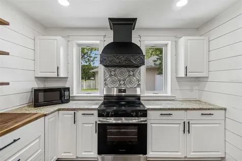5114 Stonehaven Court Tampa FL 33624