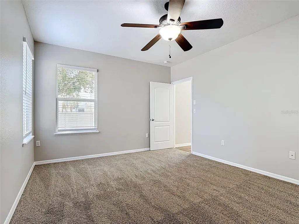 1562 Tamarind Road Davenport FL 33896