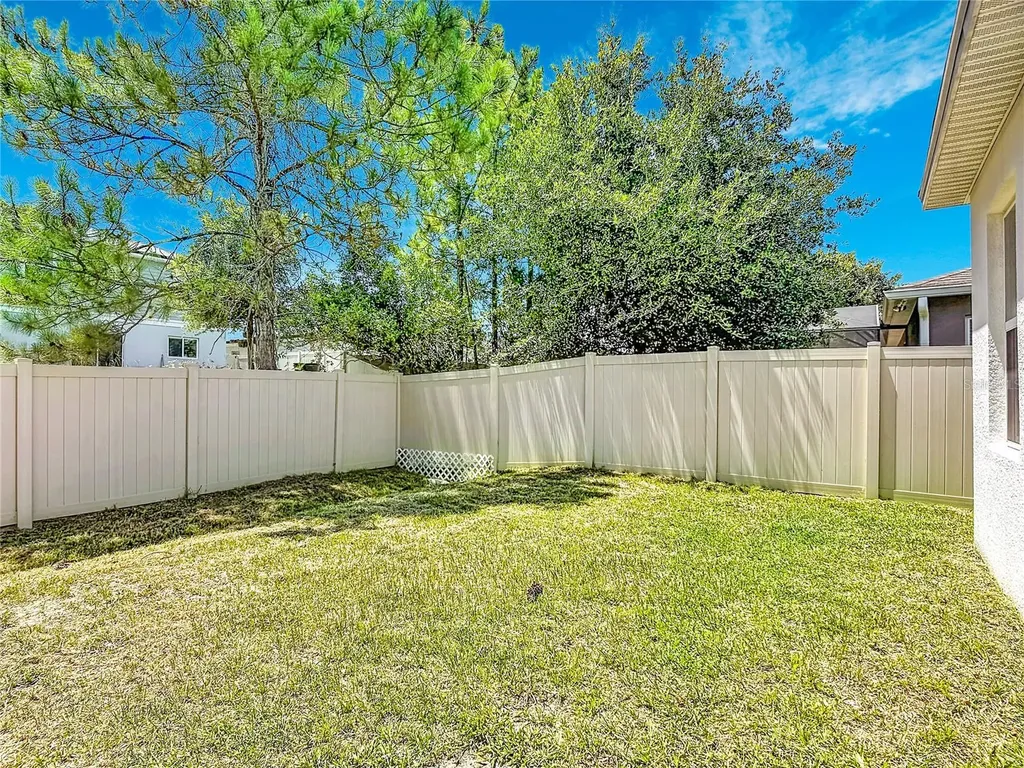 1562 Tamarind Road Davenport FL 33896