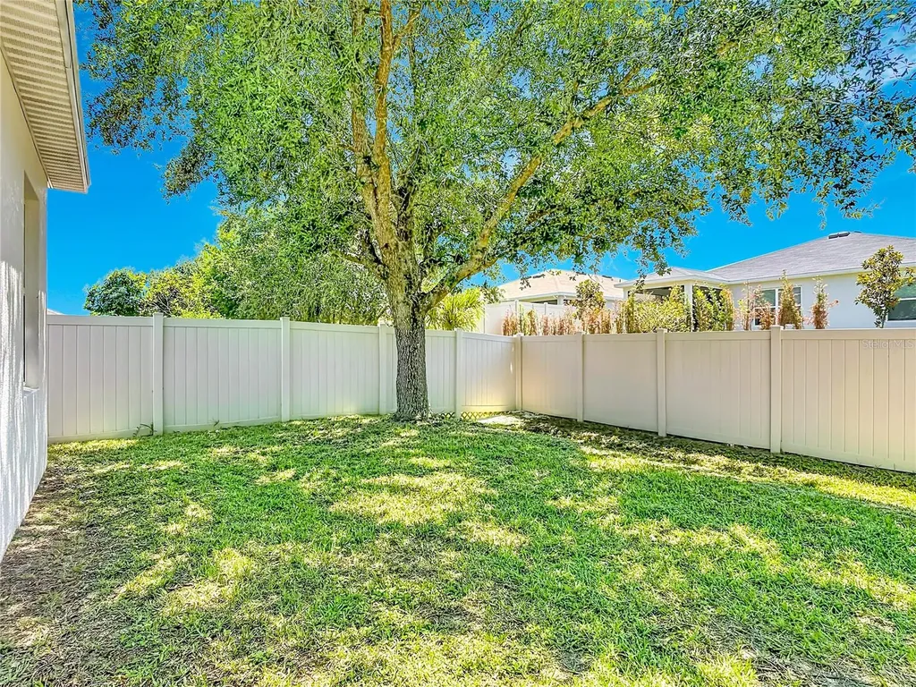 1562 Tamarind Road Davenport FL 33896