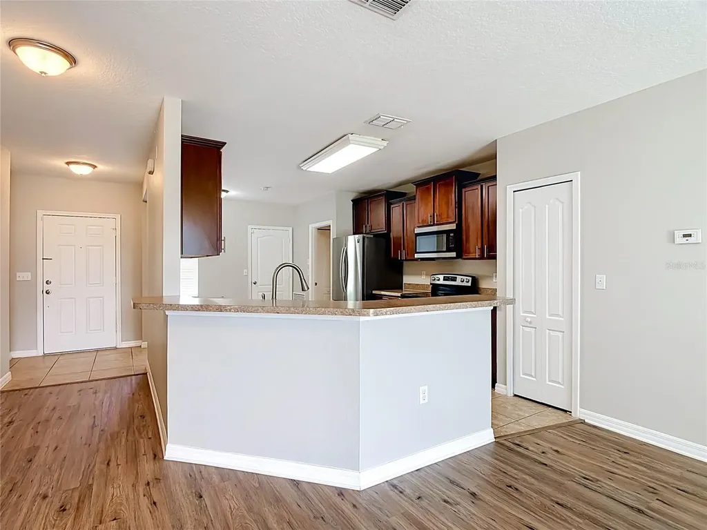 1562 Tamarind Road Davenport FL 33896