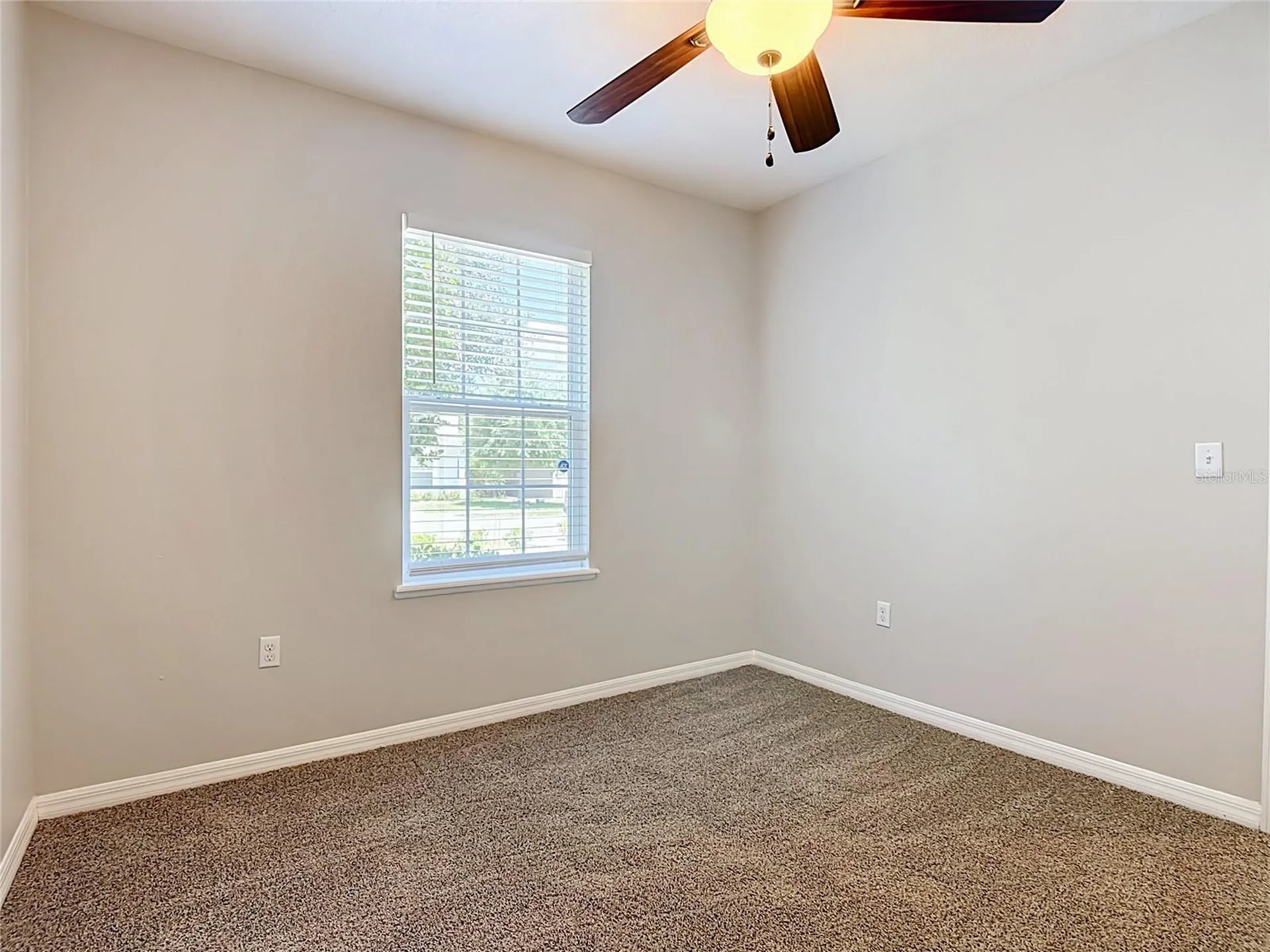 1562 Tamarind Road Davenport FL 33896