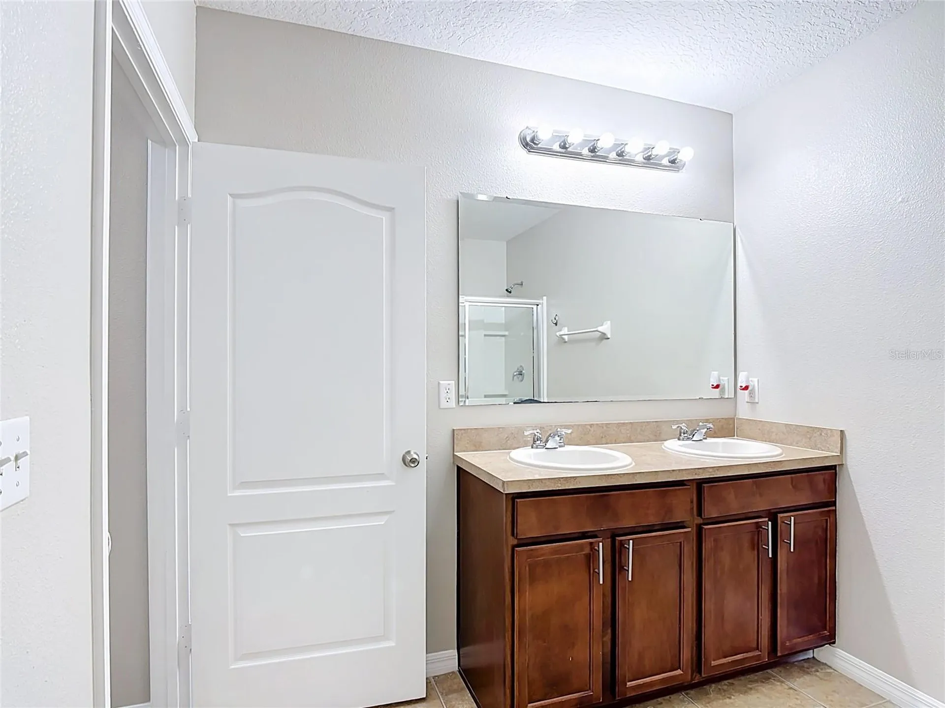 1562 Tamarind Road Davenport FL 33896
