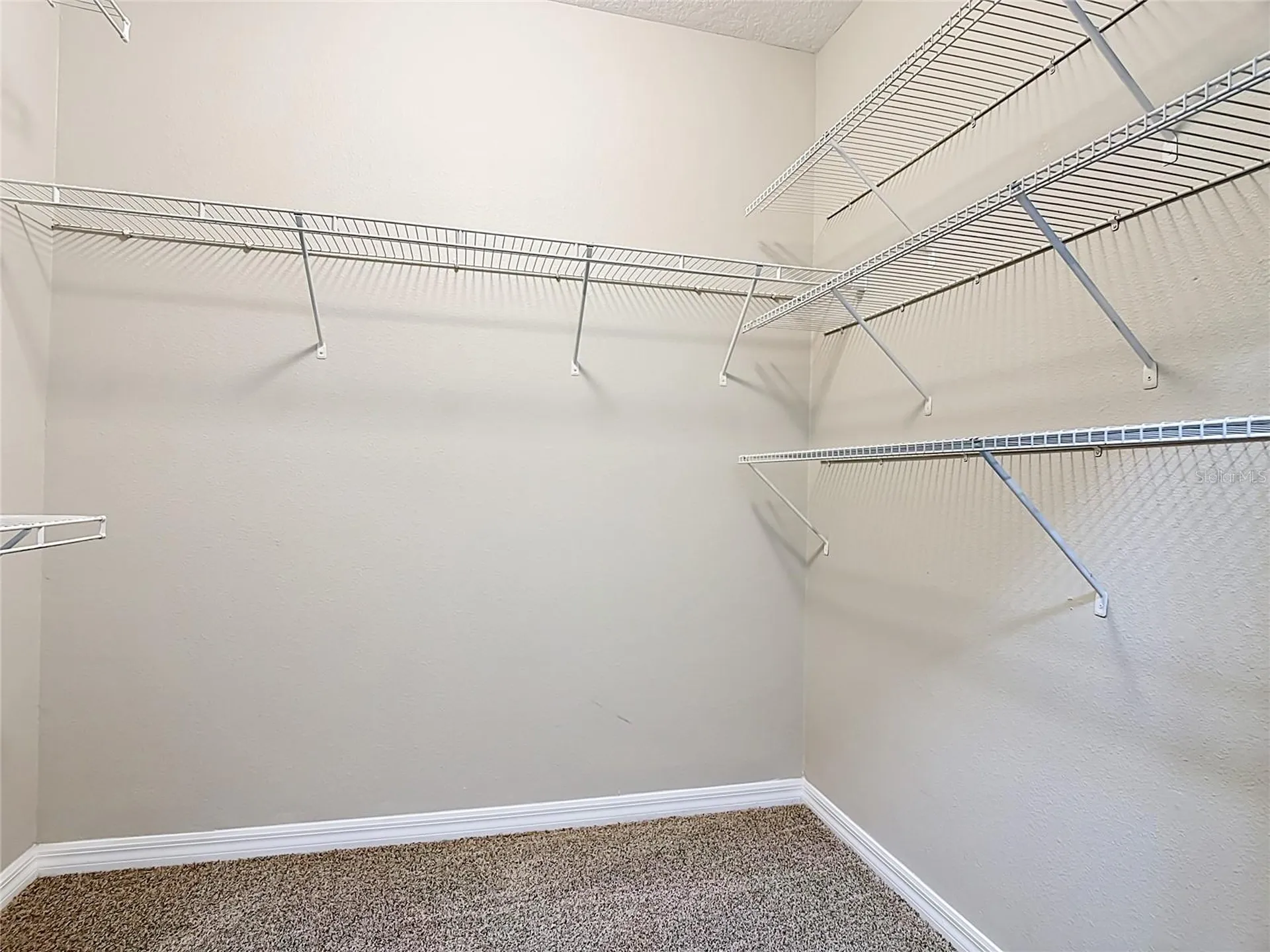 1562 Tamarind Road Davenport FL 33896