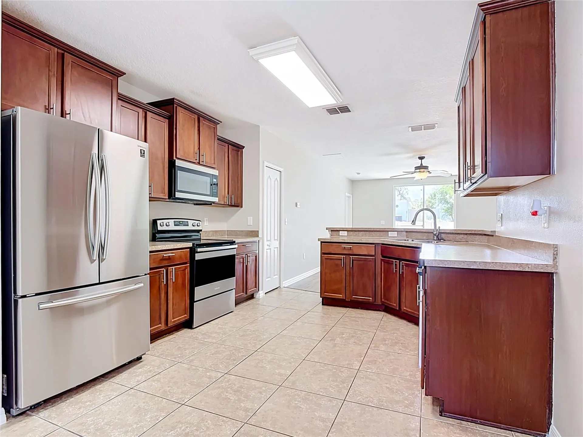 1562 Tamarind Road Davenport FL 33896