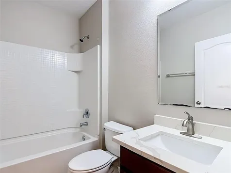 1562 Tamarind Road Davenport FL 33896
