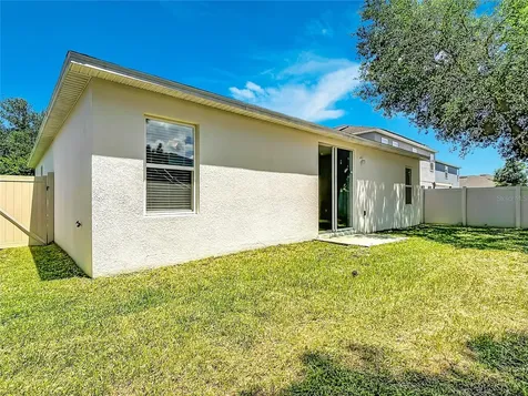 1562 Tamarind Road Davenport FL 33896