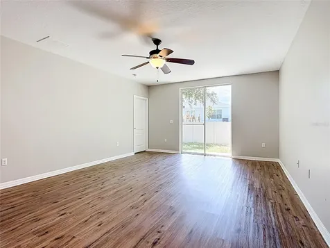 1562 Tamarind Road Davenport FL 33896