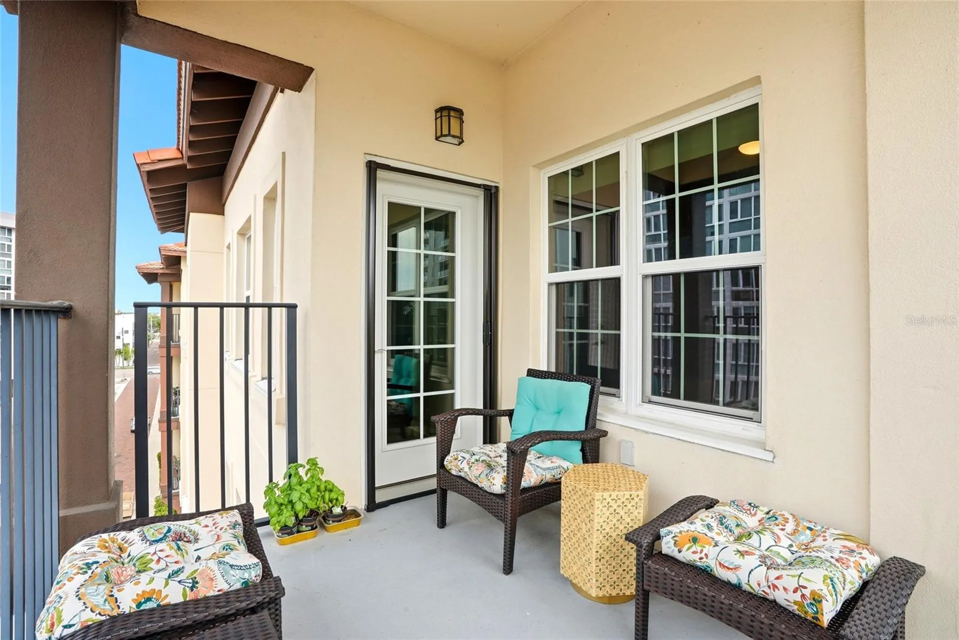 200 4th Avenue S St Petersburg FL 33701