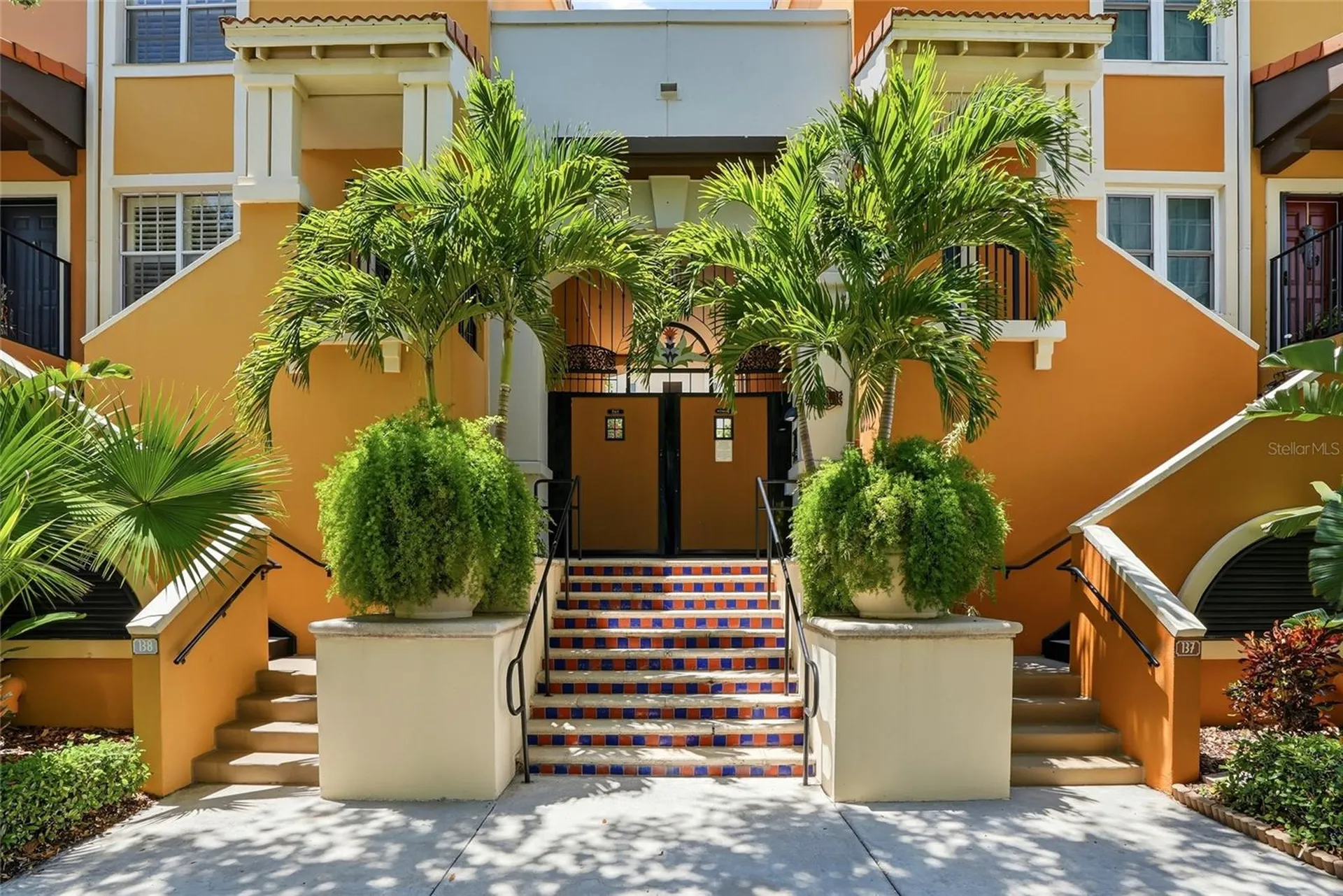 200 4th Avenue S St Petersburg FL 33701