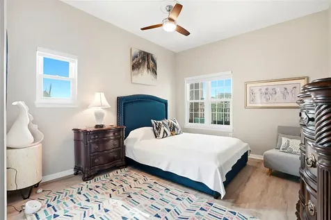 200 4th Avenue S St Petersburg FL 33701