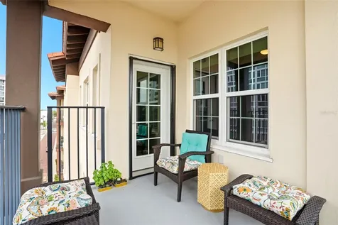 200 4th Avenue S St Petersburg FL 33701
