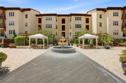 200 4th Avenue S St Petersburg FL 33701