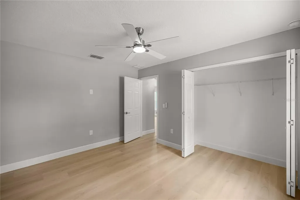 10 Bay Lane Ocklawaha FL 32179